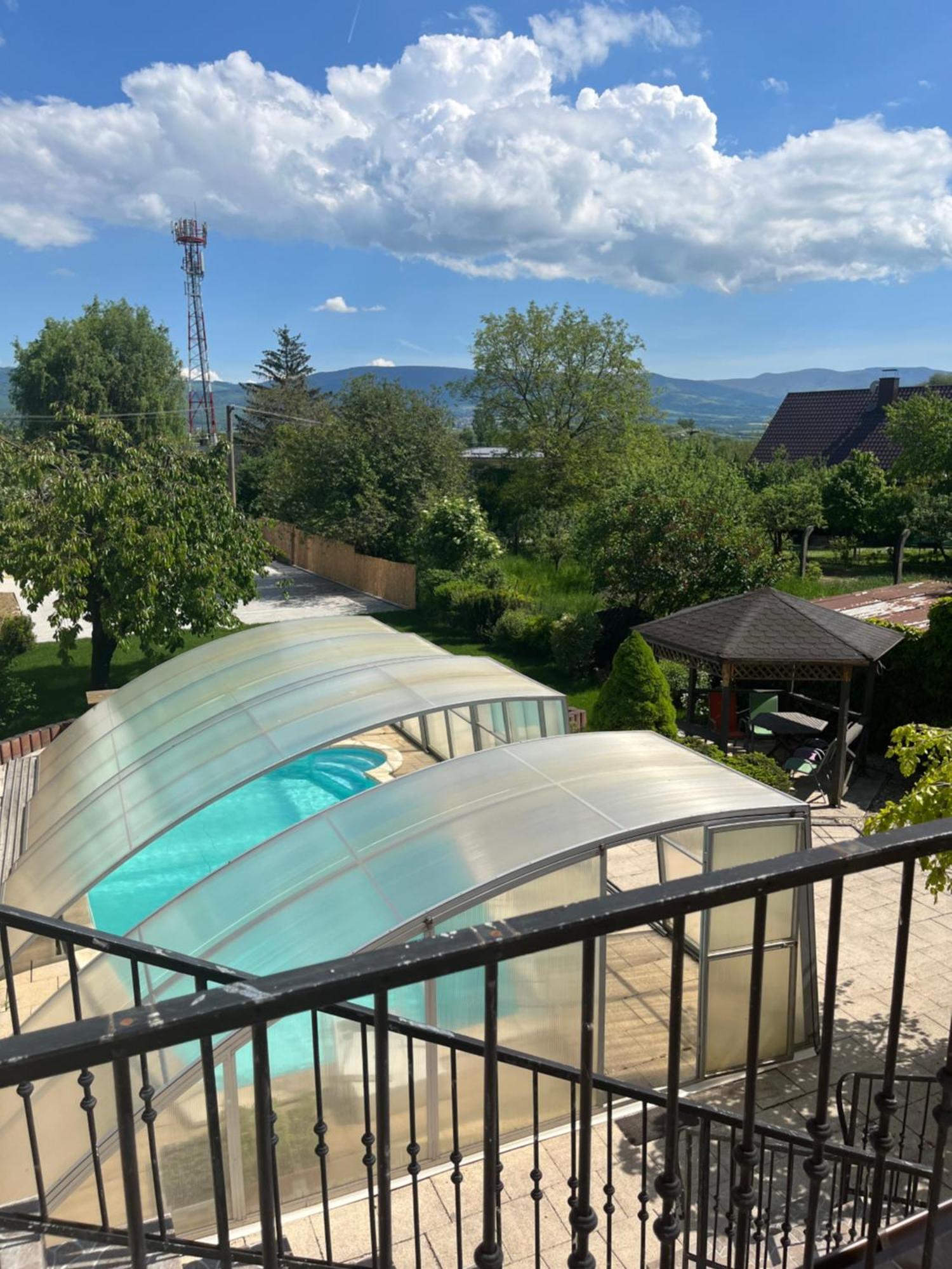 Vila Pri Kupeloch ボイニツェ エクステリア 写真